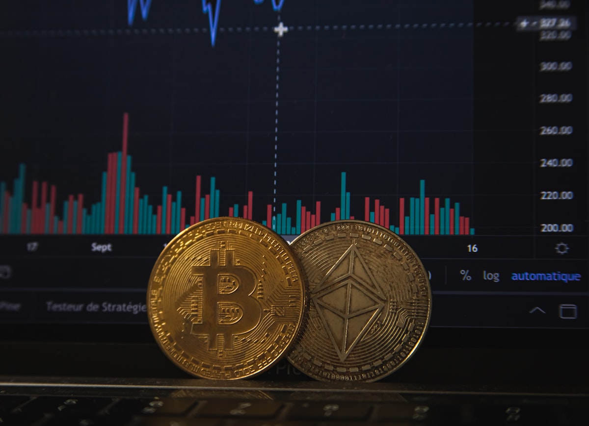 Bitcoin whales accumulated 270K BTC in 30 days — the largest monthly total since 2013 — as exchange reserves fell to a 7-year low of 2.21M BTC